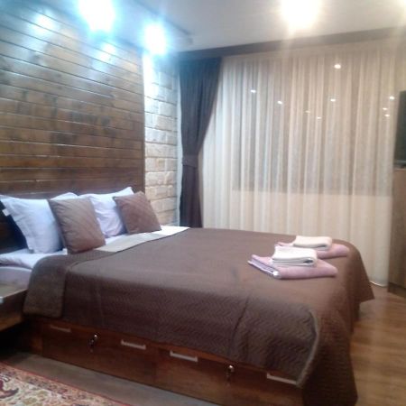 Hotel Кръчмъ При Байката Ribarica Esterno foto