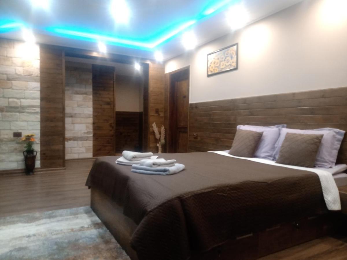 Hotel Кръчмъ При Байката Ribarica Esterno foto