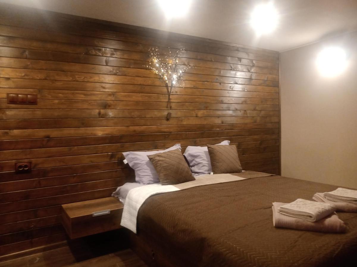 Hotel Кръчмъ При Байката Ribarica Esterno foto
