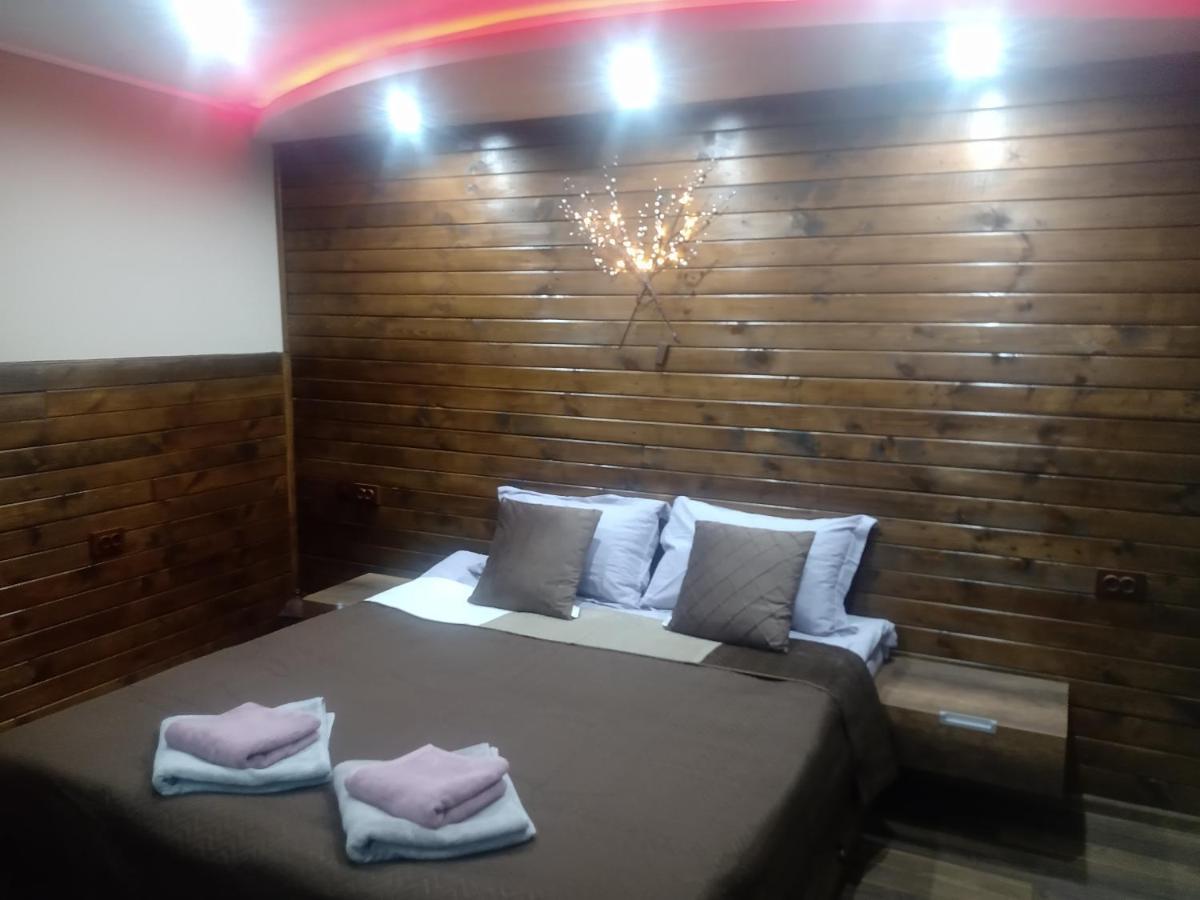 Hotel Кръчмъ При Байката Ribarica Esterno foto